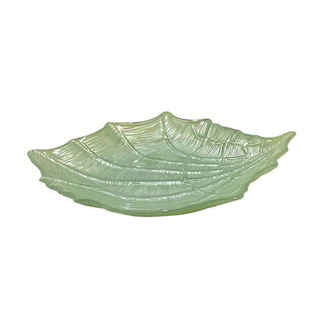 Mid-Century Modern 15-Inch Vintage Celery Green Shell Glass Bowl For Sale - Image 3 of 10