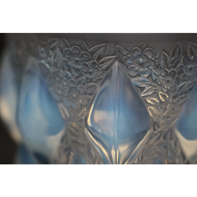 1920s 1920s Rene Lalique Opalescent Glass 'Rampillon' Vase For Sale - Image 5 of 9