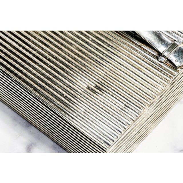 1910s Handsome English Antique Ribbed Silverplate Tobacco Cigar Cigarette Box Home Decor For Sale - Image 5 of 15