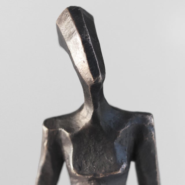 German sculptor Nando Kallweit produces figurative bronze sculptures and reliefs with aquiline and a graceful modern...