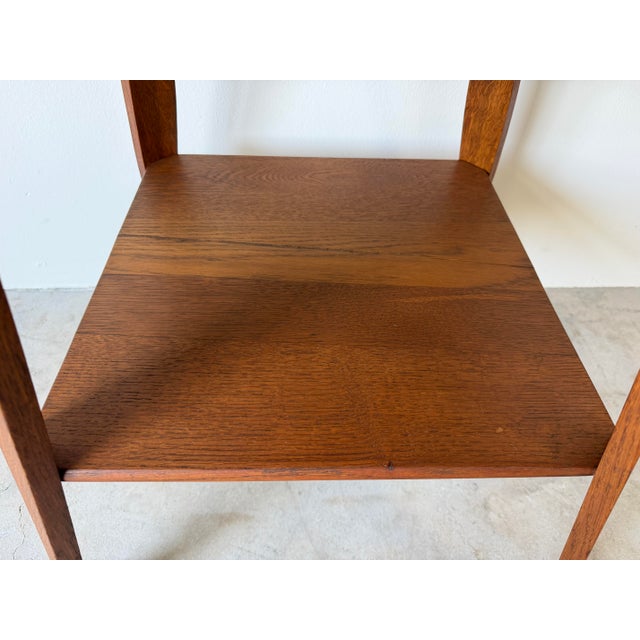 1996 Vintage Arts & Crafts Style Handmade Oak End Table – Signed g.b.d. For Sale In Miami - Image 6 of 12