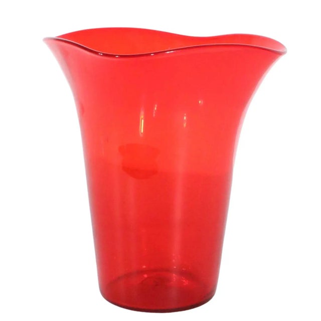 Mid Century Red Glass Vase Attributed to Viking Glass, Circa 1950's For Sale In New York - Image 6 of 10