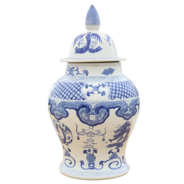 Antique Chinese Oriental Blue and White Ceramic Ginger Jar with Lid, 1920s For Sale - Image 3 of 9