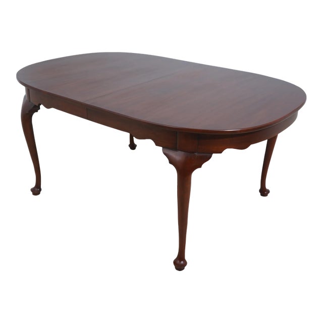Henkel Harris Cherry Queen Anne Dining Room Table For Sale