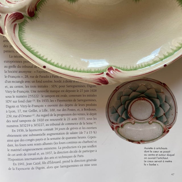 Aqua French Majolica Artichoke Asparagus Plate from Sarreguemines, 1900, Set of 2 For Sale - Image 8 of 11