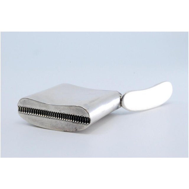 Metal Plain Silver Matchbox with Hinged Lid For Sale - Image 7 of 11