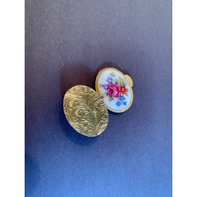 Italian 1970s Italian Floral Motif Porcelain Trinket Box For Sale - Image 3 of 6