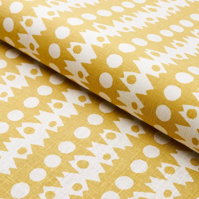 Schumacher SAMPLE - Schumacher X Drusus Tabor Trickledown Fabric In Citron For Sale - Image 4 of 4