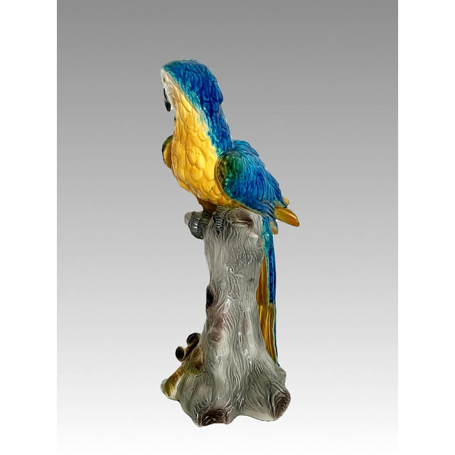 Large Mid Century Italian Royal Blue and Yellow Ceramic Hand Painted Majolica Macaw (Parrot) For Sale In Tampa - Image 6 of 12
