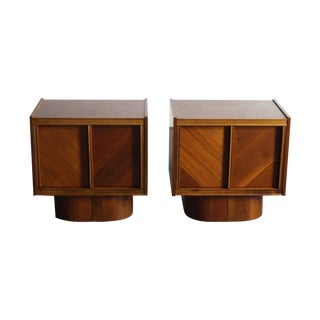 Mid-Century Book-Match Walnut End Tables - A Pair For Sale