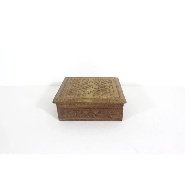 Late 20th Century Vintage Carved Wood Box, Square Lidded Wooden Carving Floral For Sale - Image 5 of 9