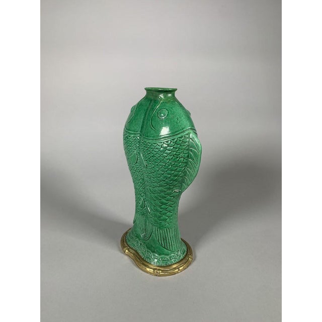 Monochrome Green Vase with Adjoining Carp, Kangxi period (1662-1722) For Sale - Image 4 of 9
