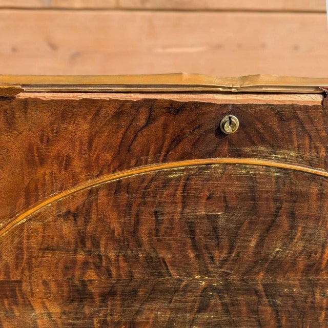Vintage Art Deco Cedar-Lined Hope Chest With Carved Details & Turned Legs, 1930s For Sale - Image 10 of 18