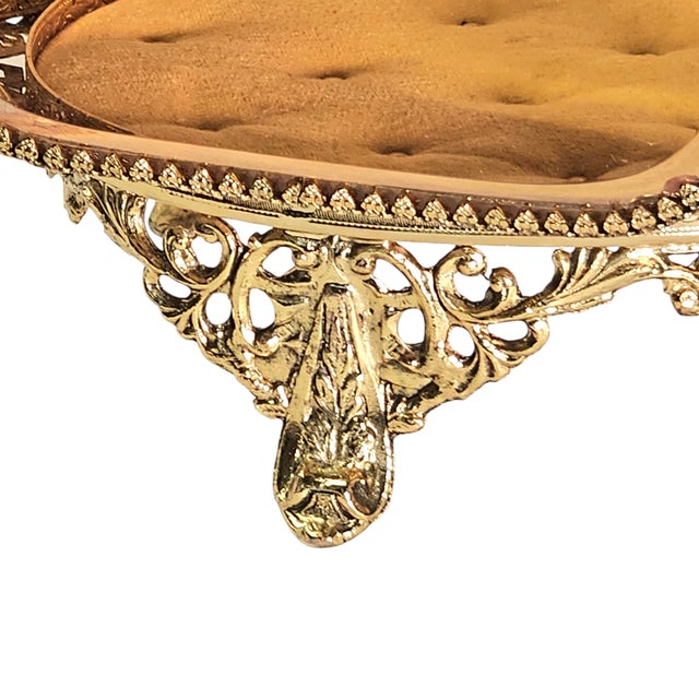 Ormolu Gold Filigree Beveled Glass Jewelry Casket With Lily of the Valley Detail, Mid 20th Century For Sale - Image 15 of 18