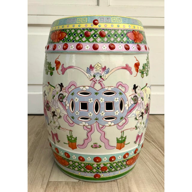 Mid-20th C. Chinese Famille Verte Hand-Painted Ceramic Garden Stool/Side Table For Sale In Los Angeles - Image 6 of 13