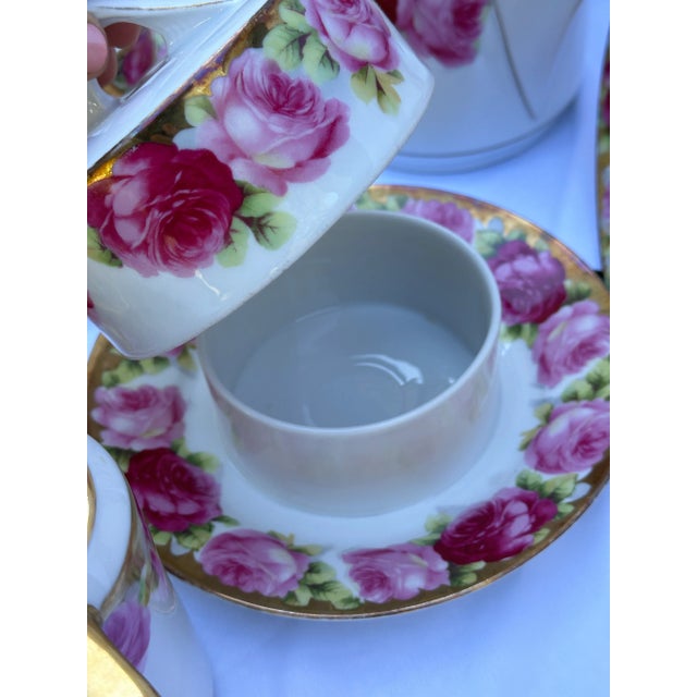 White Antique Beyer & Bock Tausendschön 42-Piece Porcelain Service for 12, C. 1905–1931 For Sale - Image 8 of 10