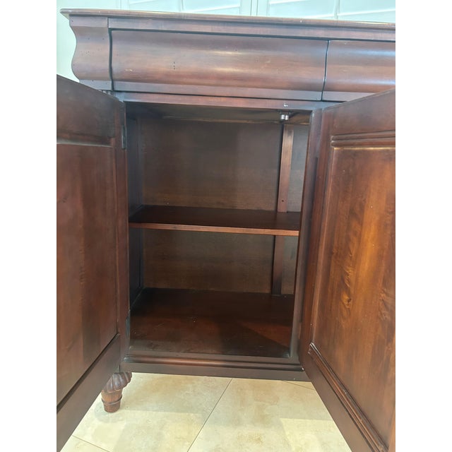 Late 20th Century Ethan Allen British Colonial Carved Maple Buffet For Sale - Image 9 of 15