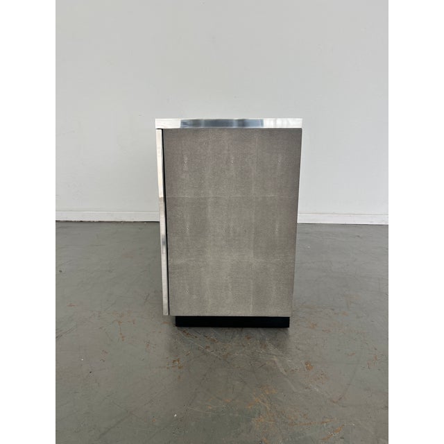 Modern Mitchell Gold Bob Williams Bond Media Console For Sale - Image 3 of 9