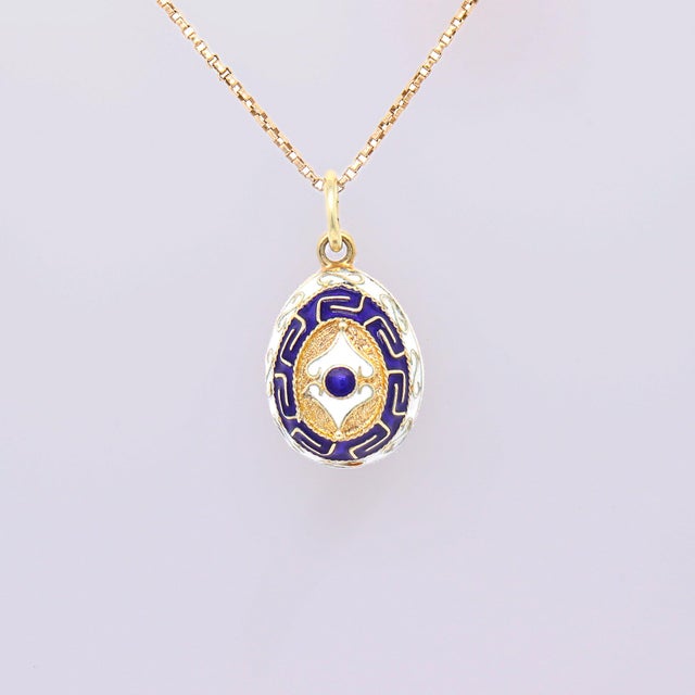 Late 20th Century Vintage 14k Gold and Blue & White Enamel Figural Russian Style Egg Charm Pendant For Sale - Image 5 of 12