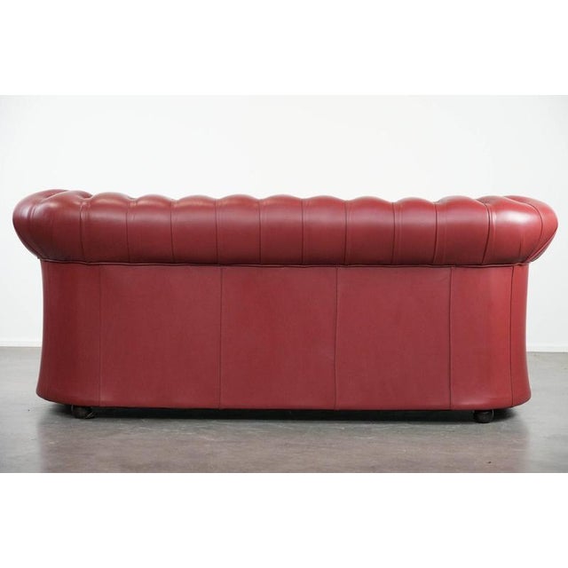 English Chesterfield 2.5 Seater Sofa and Chair in Cowhide Leather, Set of 2 For Sale - Image 4 of 18