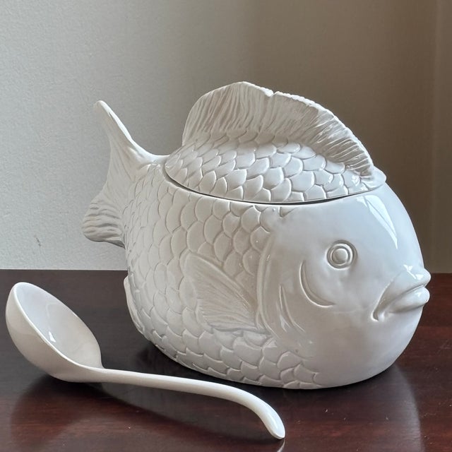 Vintage Hand Painted Ceramic Fish Tureen & Ladel For Sale - Image 16 of 16