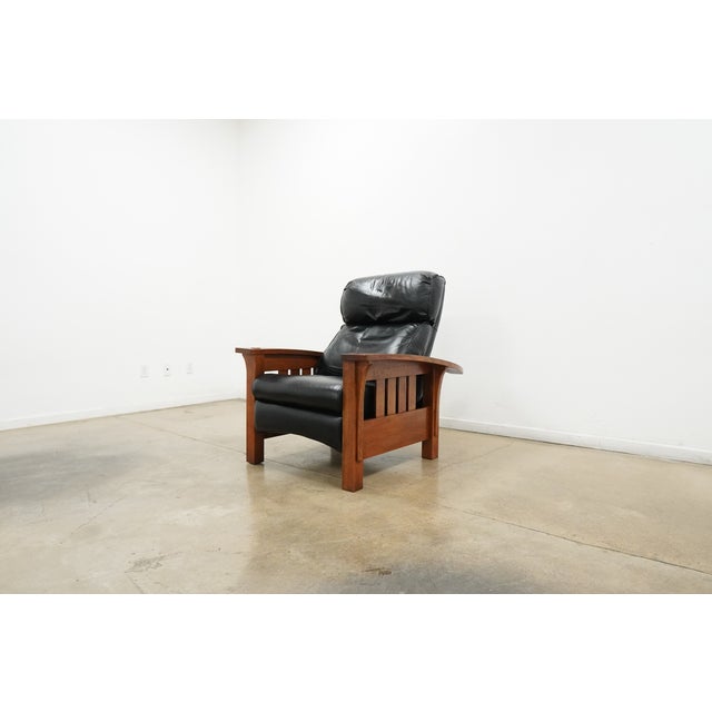 2020s Stickley Bustle Back Bow Arm Morris Recliner For Sale - Image 5 of 16