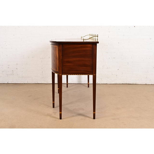 Henkel Harris Federal Inlaid Flame Mahogany Serpentine Front Sideboard Credenza With Brass Gallery For Sale - Image 14 of 16