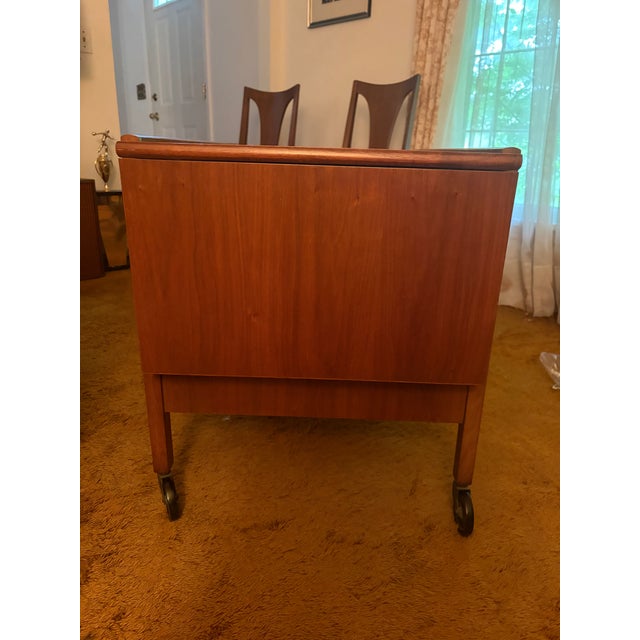 Brown Mid Century Modern Parallel by Drexel Buffet/Bar Cart For Sale - Image 8 of 10