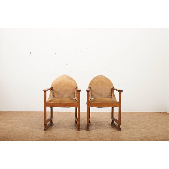 Arts and Crafts Oak Armchairs with Velour Upholstery, Set of 2, in Good conditions. Designed 1890 to 1919