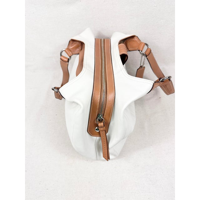 Textile Vintage Y2k Coach Off-White & Tan Leather Soho Lynn Hobo Bag For Sale - Image 7 of 12