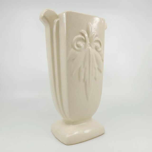Mid 20th Century Greek Deco Ceramic Vase For Sale - Image 4 of 12