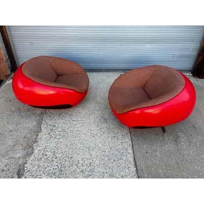 Mario Sabot Pod Chairs, Fiberglass & Upholstered, Mid-Century Modern For Sale - Image 12 of 12