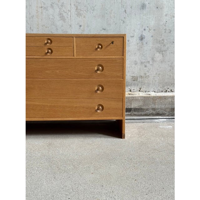 Mid-Century Modern Chest of Drawers by Hans J Wegner for RY Mobler, 1950s For Sale - Image 3 of 10