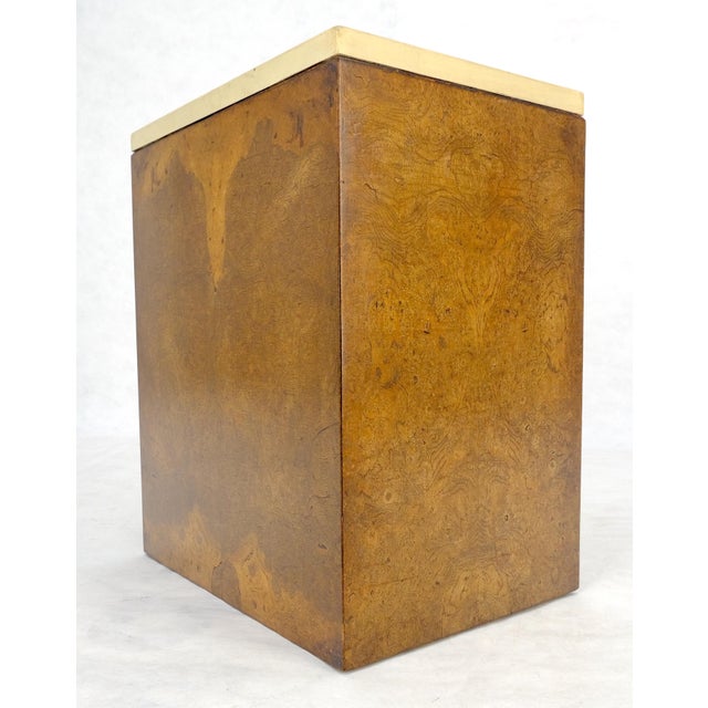 Mid-Century Modern Mid 20th Century Very Fine Etched Top Burl Box Shape Base Petit Side End Table Mid Century MINT For Sale - Image 3 of 13