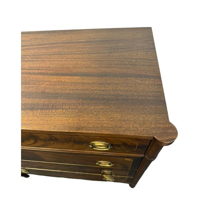 1940s John Widdicomb Federal Style Flame Mahogany Chest of Drawers For Sale - Image 10 of 12
