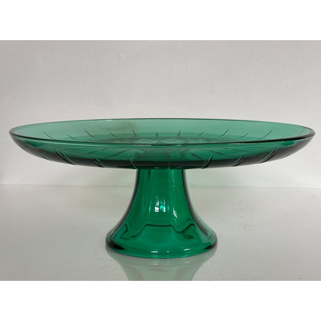 Art Deco emerald green glass cake platter in the Canfield pattern by Anchor Hocking. Display a cake, cupcakes or petit...