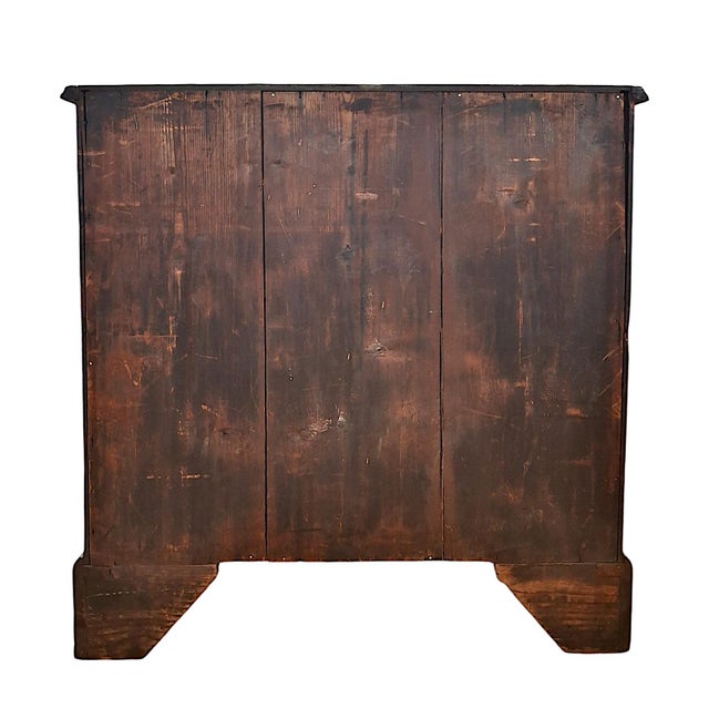 A Small George III Period Mahogany and Brass Chest of Drawers For Sale - Image 4 of 15