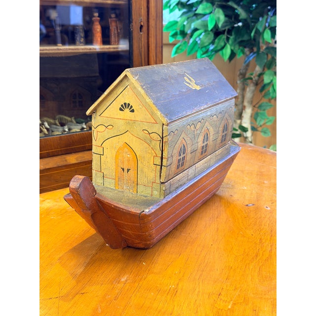 Antique 19th Century Noah’s Ark With Hand-Painted Folk Art Figures For Sale - Image 4 of 11