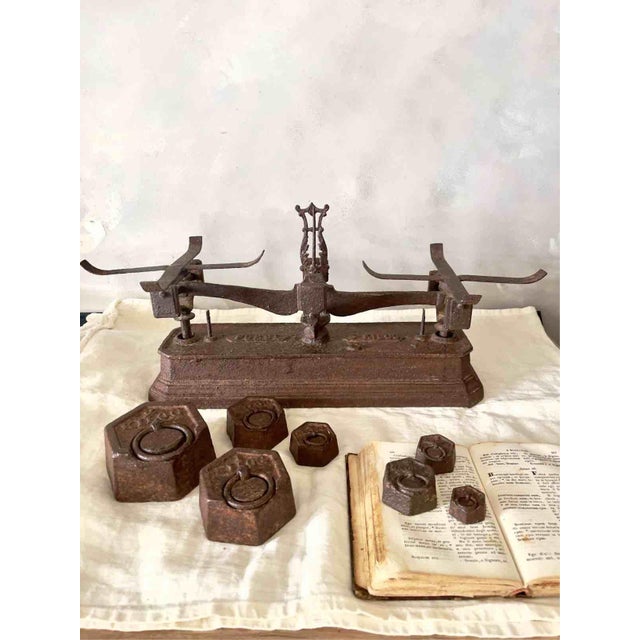 Antique French Roberval System Scale in Cast Iron and Brass with Ring, 1890s, Set of 8 For Sale - Image 11 of 15