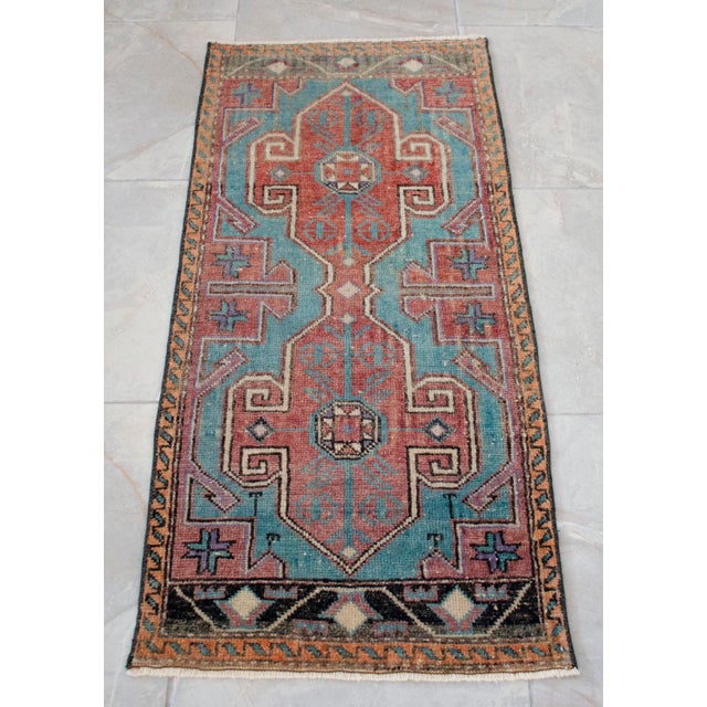 1970s Vintage Hand Knotted Small Rug Enrtway Mat, Kitchen Bathroom Decor 2x4 Ft Approx For Sale - Image 12 of 13