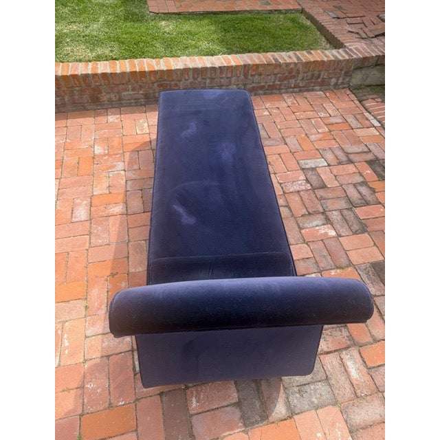Blue Modern Chaise in Blue Velvet Attributed to Dialogica For Sale - Image 8 of 9