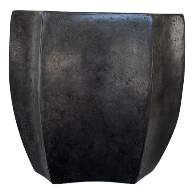 Century Furniture Obsidian Lamp Table For Sale
