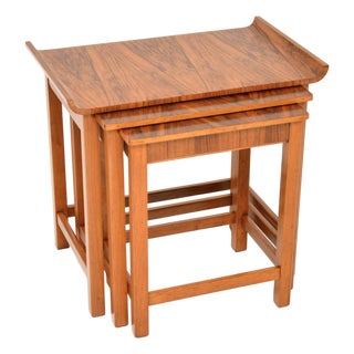 Art Deco Figured Walnut Nesting Tables, 1930s, Set of 3 For Sale