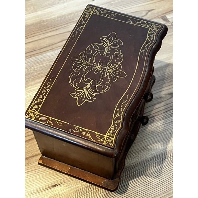 Brown Vintage Jewlery Music Box For Sale - Image 8 of 9
