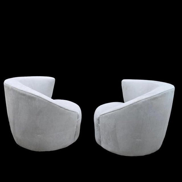 Mid 20th Century MCM Vladimir Kagan Nautilus Asymmetrical Swivel Lounge Chairs - Pair For Sale - Image 5 of 9