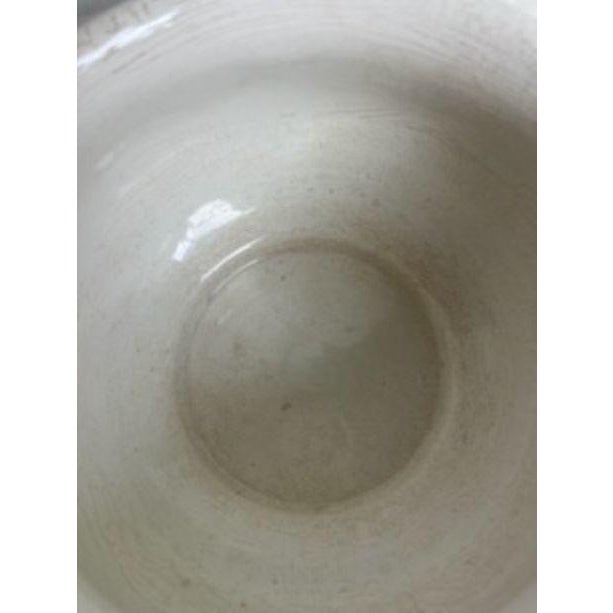 Metal Chamber Pot, Embossed White With Gold Flowers and Bows, Homer Laughlin For Sale - Image 7 of 11