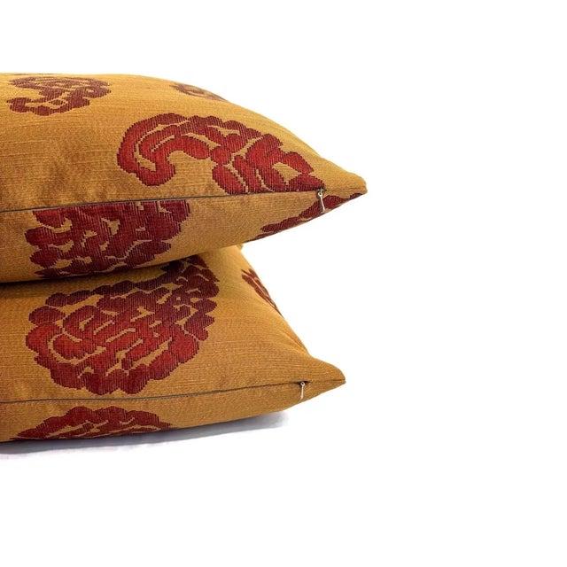 The House of Scalamandre Scalamandre Katmandu in Gold and Red Pillow Cover - Gold and Red Paisley Cushion Cover For Sale - Image 4 of 5