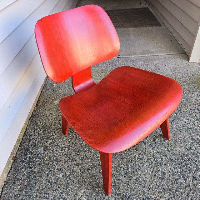 Lounge Chair Attributed Herman Miller Eames Style Red Aniline LCW For Sale - Image 16 of 16
