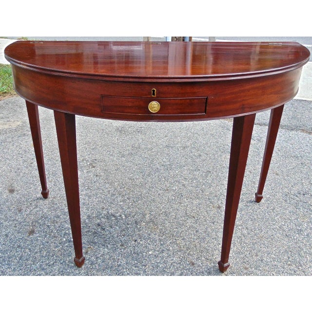 18th Century George III Hepplewhite Mahogany Dressing Table For Sale - Image 9 of 10