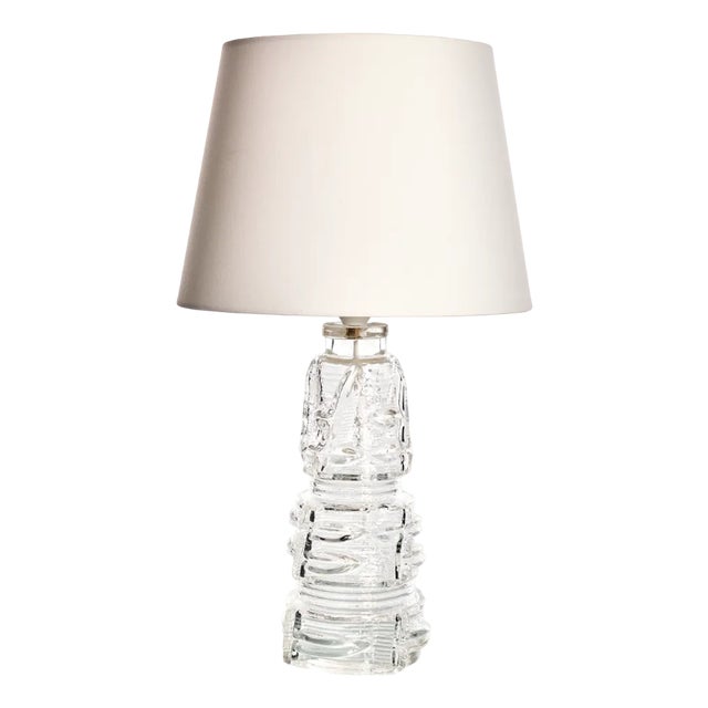Swedish Sculptural Table Lamp in Clear Glass by Pukeberg, 1970s For Sale